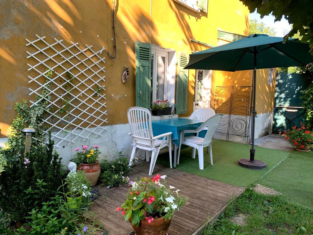 "La Petite Maison" Sainte-Foy-lès-Lyon Zewnętrze zdjęcie
